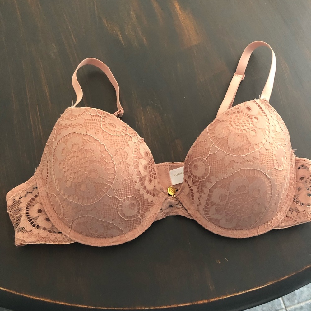 Adrienne Vittadini Bra Sz 34B